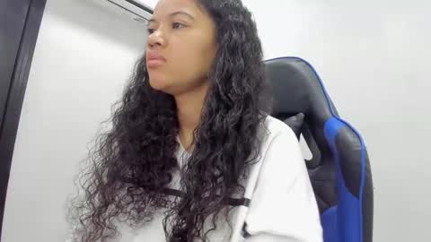 A G A T A  online show from January 15, 12:32 pm