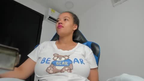 A G A T A  online show from June 11, 8:29 pm