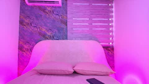 Snapshot of agata_01_ chatting on November 18, 12:31 pm Ana online show from November 18, 12:31 pm