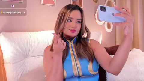 Agata Lauret online show from May 5, 1:46 am