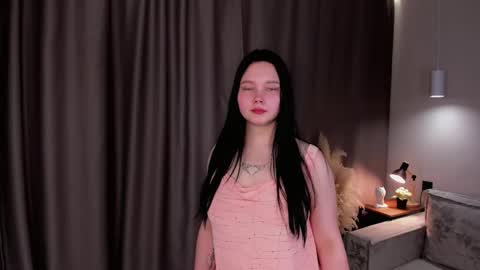 Snapshot of agatabell_ chatting on December 17, 3:18 pm Rose online show from December 17, 3:18 pm