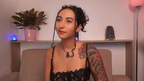 Val   inst  agatha clls online show from August 4, 6:32 pm