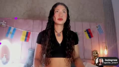 Snapshot of agatha_jener chatting on June 22, 11:40 am agatha_jener online show from June 22, 11:40 am