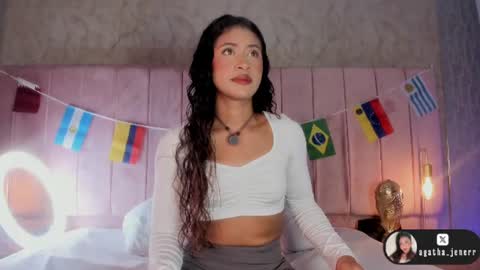 Snapshot of agatha_jener chatting on June 29, 11:43 am agatha_jener online show from June 29, 11:43 am