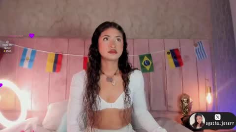 Snapshot of agatha_jener chatting on June 30, 11:33 am agatha_jener online show from June 30, 11:33 am