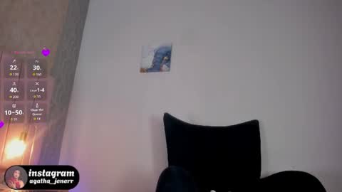 Snapshot of agatha_jener chatting on July 21, 11:34 am agatha_jener online show from July 21, 11:34 am