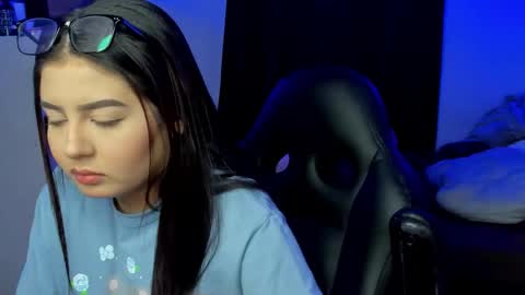 Cat online show from October 22, 12:55 am