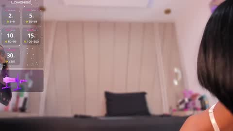 Snapshot of agatha_steel20 chatting on February 22, 8:20 pm Agatha Steel online show from February 22, 8:20 pm