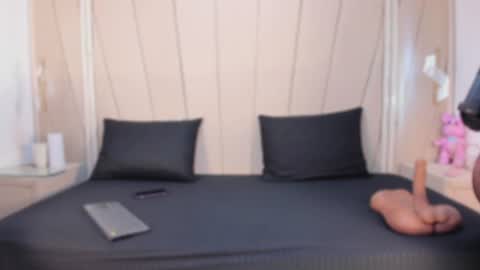 Snapshot of agatha_steel20 chatting on July 27, 7:32 pm Agatha Steel online show from July 27, 7:32 pm