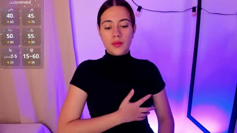 Snapshot of agatha_vixen chatting on January 3, 12:19 pm Agatha vixen online show from January 3, 12:19 pm
