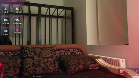 Snapshot of agelina_summer chatting on November 4, 7:02 pm Agelina Lilly Laura online show from November 4, 7:02 pm