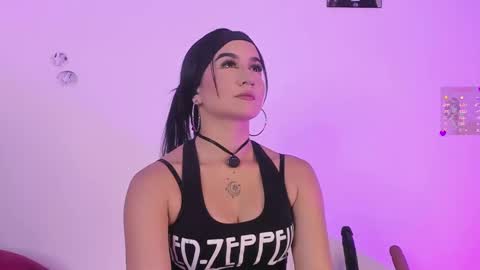 Snapshot of aggie_swett chatting on October 3, 9:45 pm Maggie online show from October 3, 9:45 pm