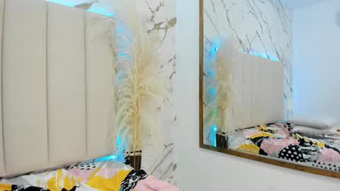 Aggy online show from November 13, 1:54 pm