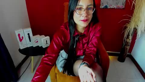 Snapshot of aghata_moon chatting on January 23, 8:35 pm Aghata Moon online show from January 23, 8:35 pm