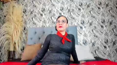 Snapshot of aghata_moon chatting on February 12, 2:21 pm Aghata Moon online show from February 12, 2:21 pm