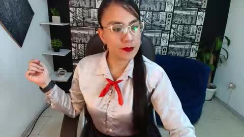 Snapshot of aghata_moon chatting on November 20, 1:22 pm Aghata Moon online show from November 20, 1:22 pm