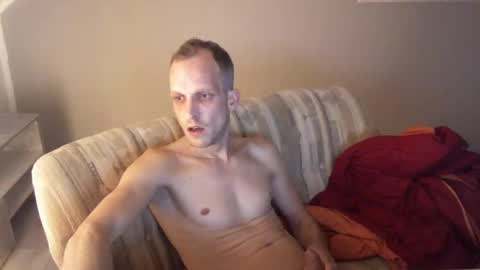 Snapshot of agin17 chatting on December 21, 5:03 am agin17 online show from December 21, 5:03 am