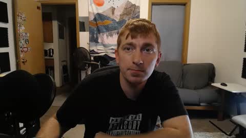 Snapshot of agingerboyx chatting on September 30, 2:05 am agingerboyx online show from September 30, 2:05 am