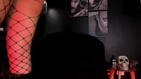 Snapshot of agnes_jones chatting on October 6, 9:23 pm agnes_jones online show from October 6, 9:23 pm