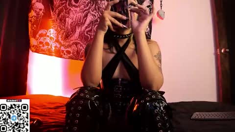 Snapshot of agnes_jones chatting on November 29, 12:35 am agnes_jones online show from November 29, 12:35 am