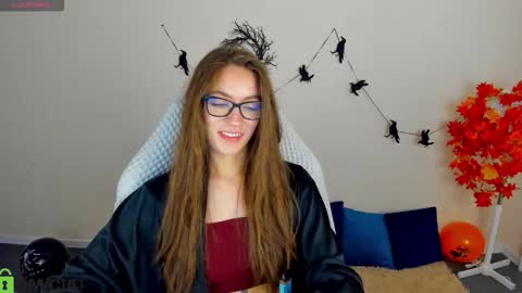 Snapshot of agnes_wells chatting on November 3, 9:21 am agnes wells online show from November 3, 9:21 am