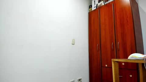 Snapshot of aguslover chatting on March 1, 9:48 pm Agustin online show from March 1, 9:48 pm