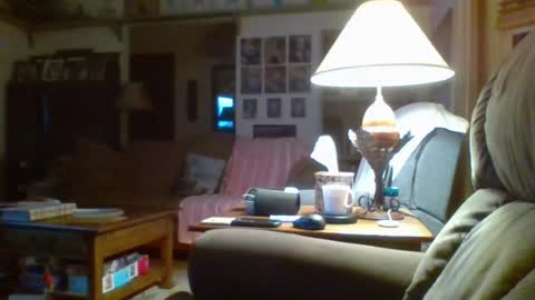 Snapshot of aguynrkfrd chatting on June 30, 9:43 am aguynrkfrd online show from June 30, 9:43 am
