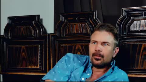 Blue Eyed Handsome Man online show from May 1, 10:36 pm