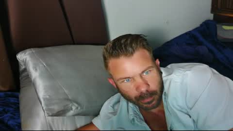 Blue Eyed Handsome Man online show from July 8, 2:21 pm