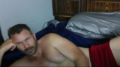Blue Eyed Handsome Man online show from July 9, 3:32 am