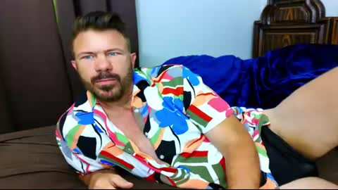 Blue Eyed Handsome Man online show from July 26, 5:09 pm