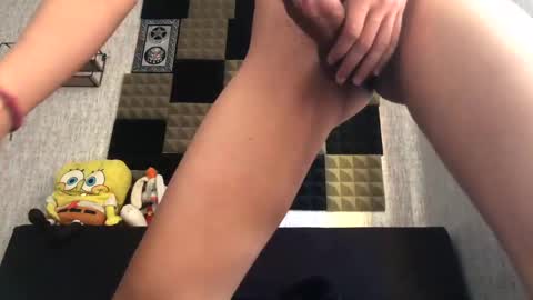 Snapshot of ahbehbi12 chatting on December 3, 7:54 am ahbehbi12 online show from December 3, 7:54 am