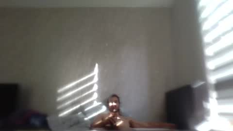 Snapshot of ahbehbi12 chatting on October 21, 1:45 pm ahbehbi12 online show from October 21, 1:45 pm