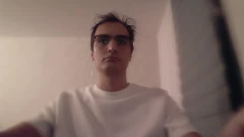 Snapshot of ahbehbi12 chatting on October 29, 11:39 pm ahbehbi12 online show from October 29, 11:39 pm