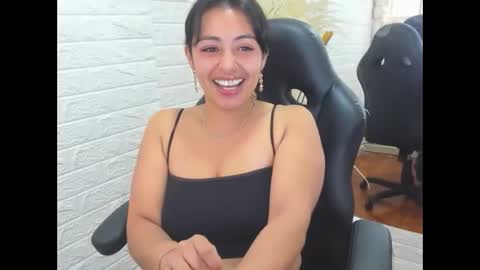 Ahisha online show from December 15, 3:09 pm