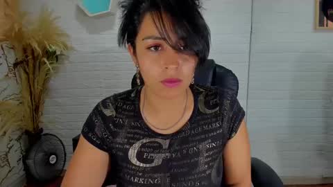 Ahisha online show from March 6, 7:54 pm