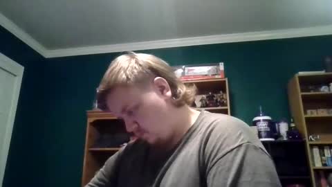 aholbrooks253 online show from December 4, 3:59 am