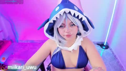 Snapshot of ahri_elderwood chatting on September 29, 3:33 am Ahri help me get to 100  online show from September 29, 3:33 am
