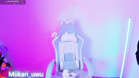 Ahri help me get to 100  online show from March 13, 8:15 pm