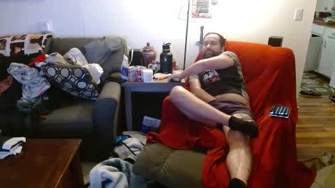Snapshot of ahskeetskeet chatting on January 6, 10:23 pm ahskeetskeet online show from January 6, 10:23 pm