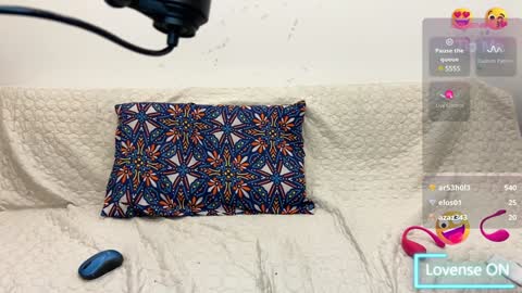 Snapshot of ahsleysnow chatting on January 27, 1:37 am AHSLEY online show from January 27, 1:37 am