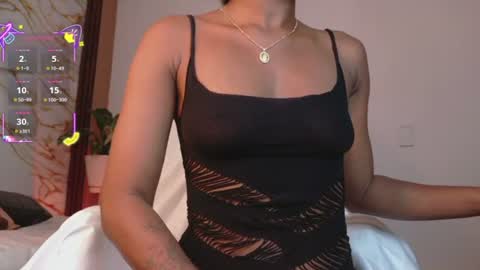 Ahvi Ebony online show from July 13, 12:52 pm