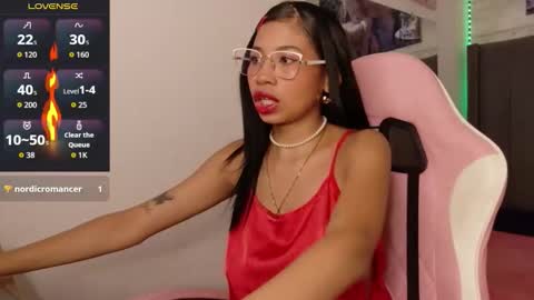 Snapshot of aida_princess chatting on February 2, 11:25 pm Aida online show from February 2, 11:25 pm