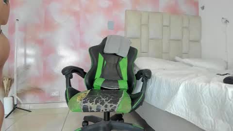 karoline  online show from January 31, 8:29 pm