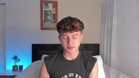 Snapshot of aidan_hale chatting on December 23, 1:08 am A H online show from December 23, 1:08 am