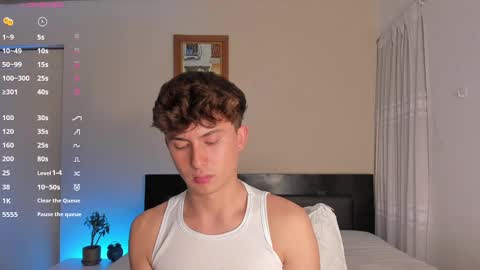 Snapshot of aidan_hale chatting on December 30, 11:38 pm A H online show from December 30, 11:38 pm