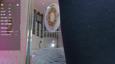 Snapshot of aidasina chatting on October 18, 7:03 pm aidasina online show from October 18, 7:03 pm