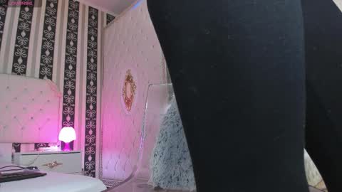 Snapshot of aidasina chatting on October 26, 8:04 pm aidasina online show from October 26, 8:04 pm