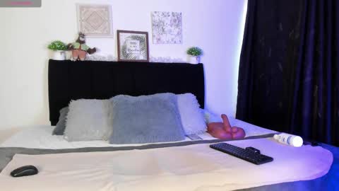 AIHNOA online show from February 25, 12:45 pm