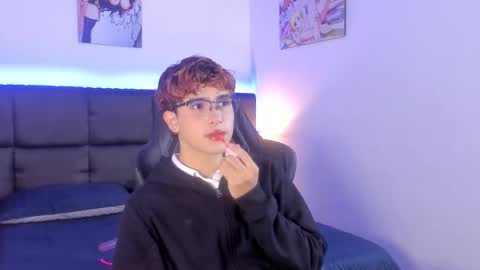 Aiden  online show from October 14, 12:06 pm